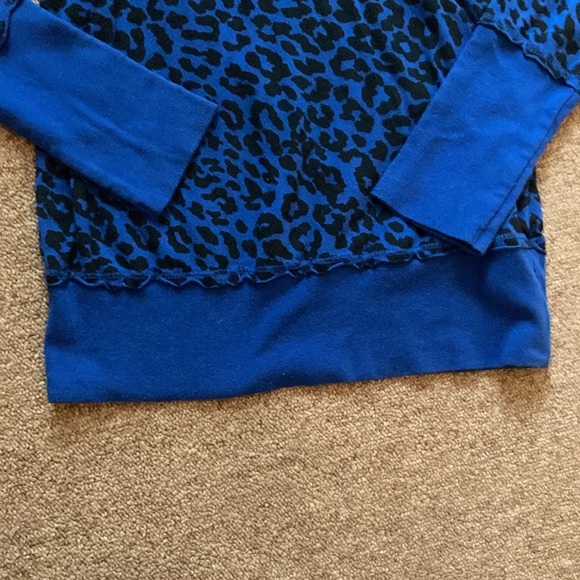 Self Esteem Leopard print long sleeve shirt-juniors medium - Picture 4 of 6